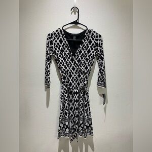 INC International Concepts Women's Long Sleeves V Neck Dress Casual Size P/P NWT